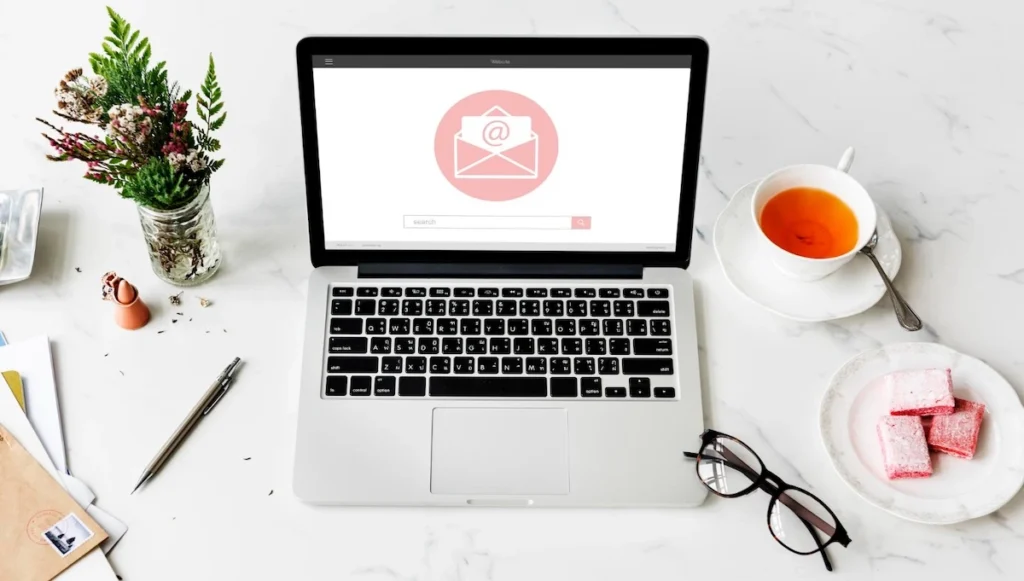 Online Side Hustles in Canada